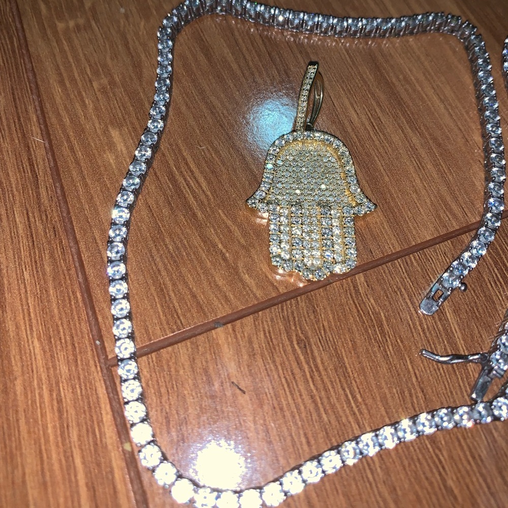 12K REAL GOLD & DIAMOND PENDANT HAMSA HAND